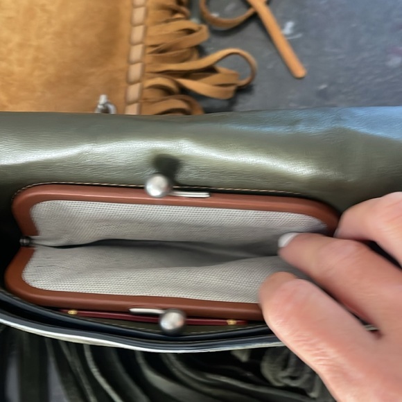 coach genuine suede  green 1942 collection  can be used as clutch or Crossbody - Picture 4 of 6